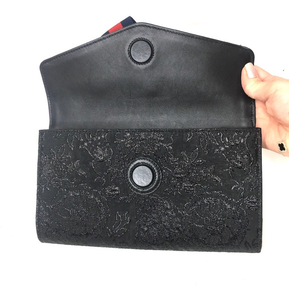 Authentic Gucci black clutch crossbody bag - Picture 6 of 15